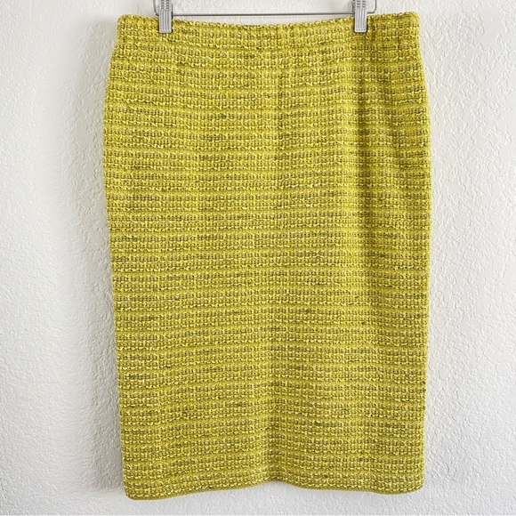 St. John Yellow green Tweed Jacket and Skirt Set - Picture 5 of 16